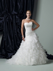 Ball Gown Wedding Dresses to Show Your Beauty